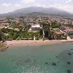 Tzaki & Restaurant Ξενοδοχείο 3*