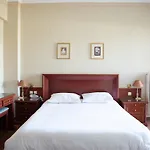 Tzaki & Restaurant Ξενοδοχείο 3*