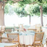 Tzaki & Restaurant Ξενοδοχείο 3*