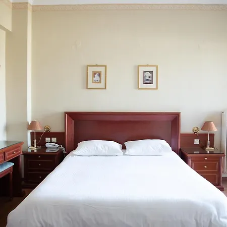 Tzaki & Restaurant Hotel 3*