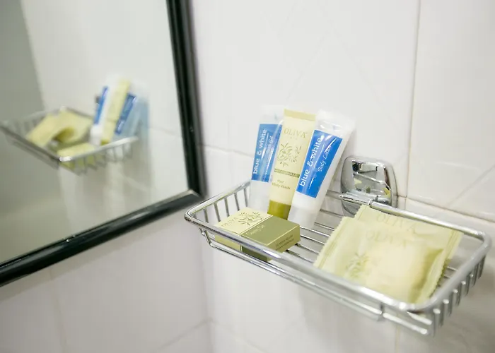 Tzaki & Restaurant Szálloda 3*