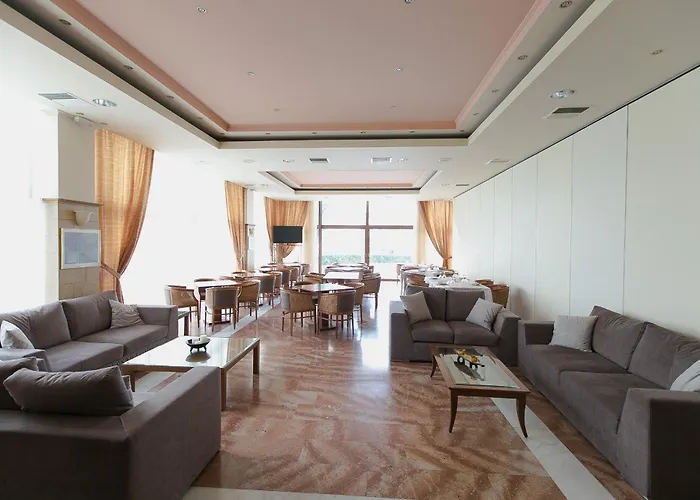 Tzaki & Restaurant 3*