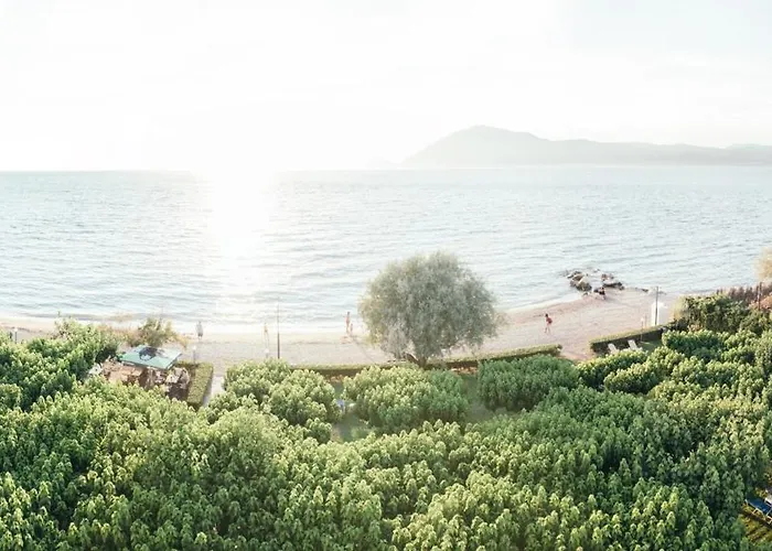 Tzaki & Restaurant Szálloda 3*