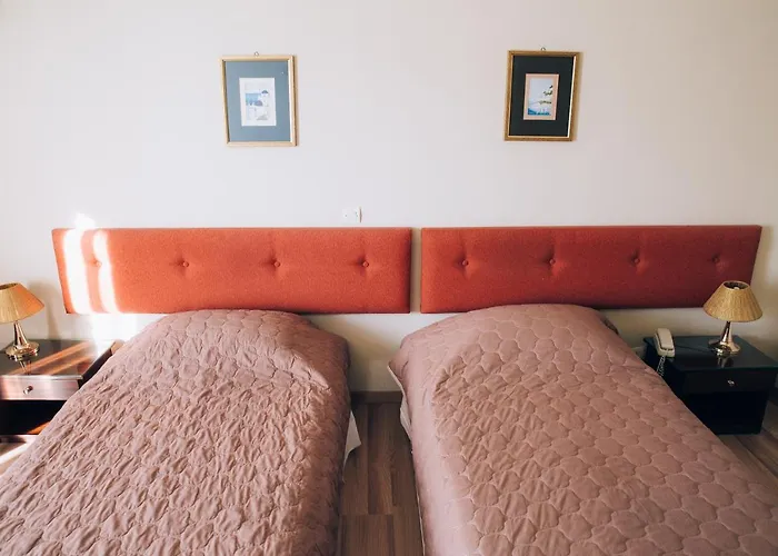 Tzaki & Restaurant 3*