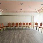 מלון Tzaki & Restaurant 3*