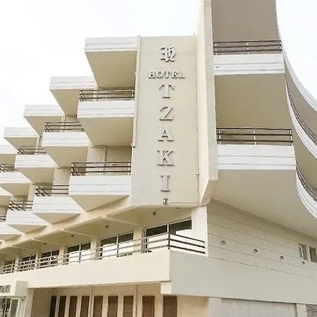 Tzaki & Restaurant Hotell