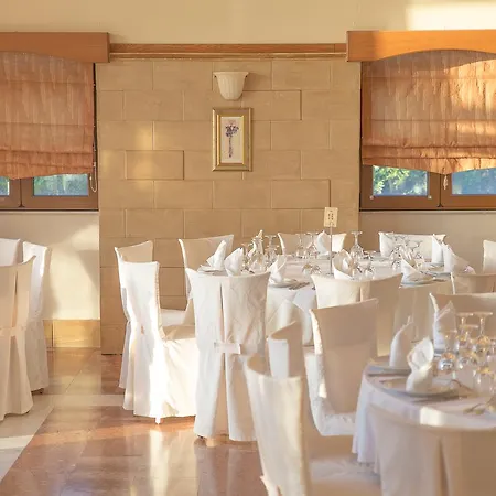 Tzaki & Restaurant 3* Patras