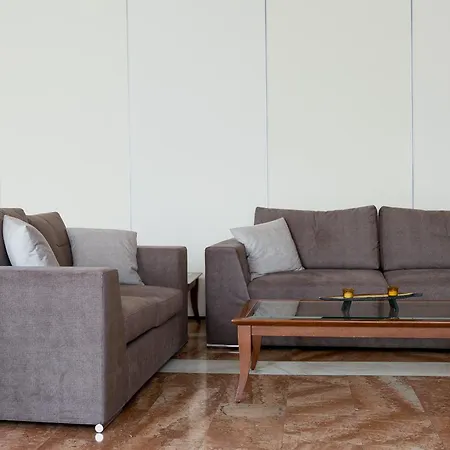 Hotel Tzaki & Restaurant 3*