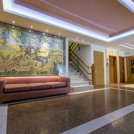 Hotell Tzaki & Restaurant