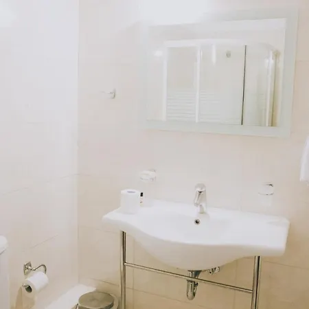 Tzaki & Restaurant 酒店 帕特雷