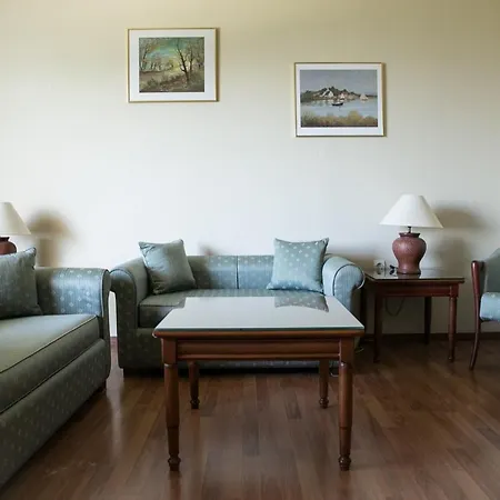 Tzaki & Restaurant Hotel Patras