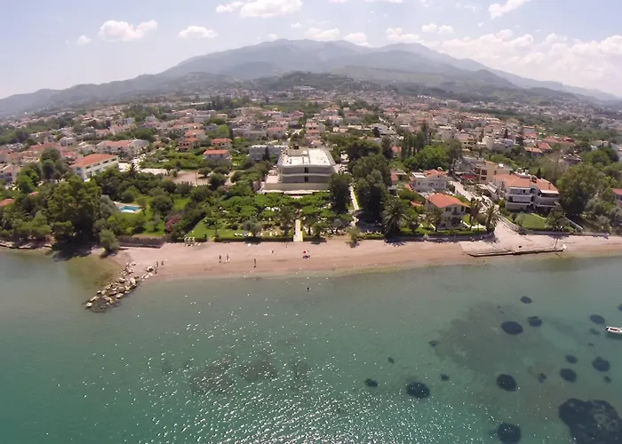 Tzaki & Restaurant Ξενοδοχείο 3*