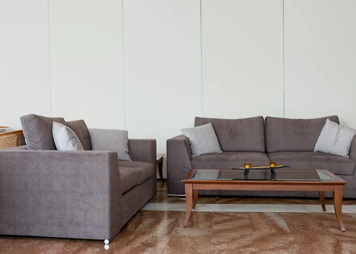 Hotel Tzaki & Restaurant 3*