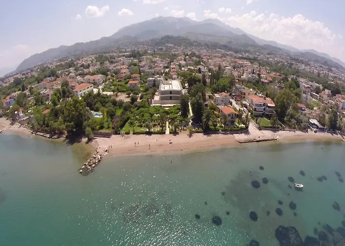 Tzaki & Restaurant Ξενοδοχείο