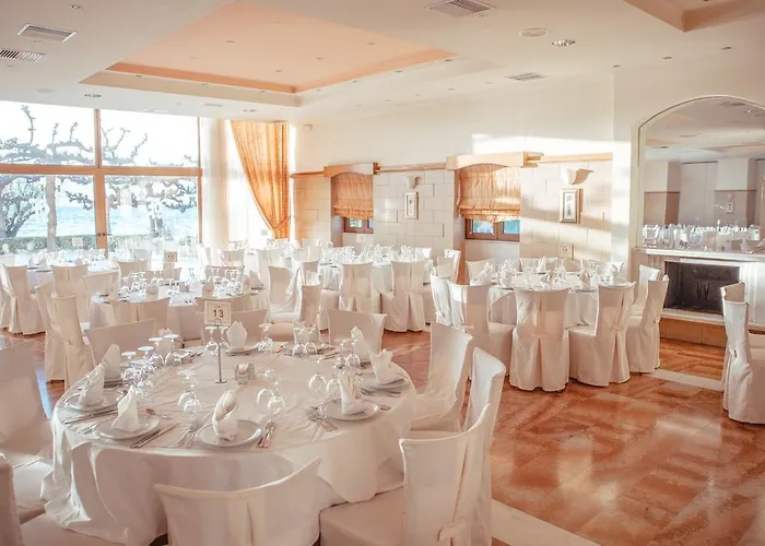 Ξενοδοχείο Tzaki & Restaurant